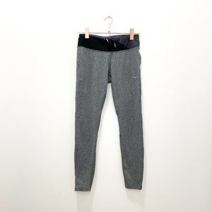GREY NIKE LEGGINGS SIZE SMALL